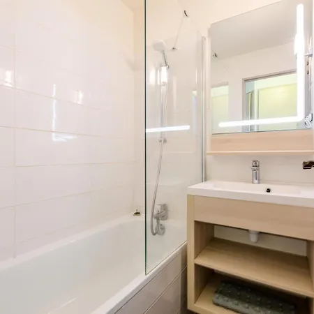 Apartment Les Parcs De - Maeva - 4 Personnes - Selection Mae-4361